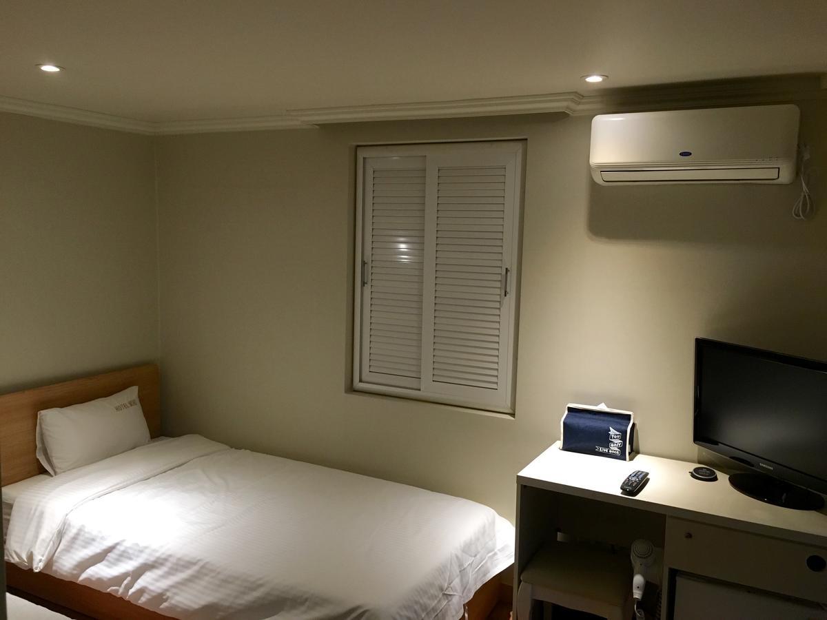 Hotel Mini ปูซาน ภายนอก รูปภาพ